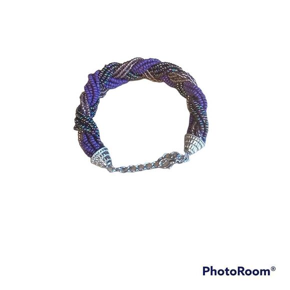 Handmade Beaded Bracelet.    - Picture 3 of 4